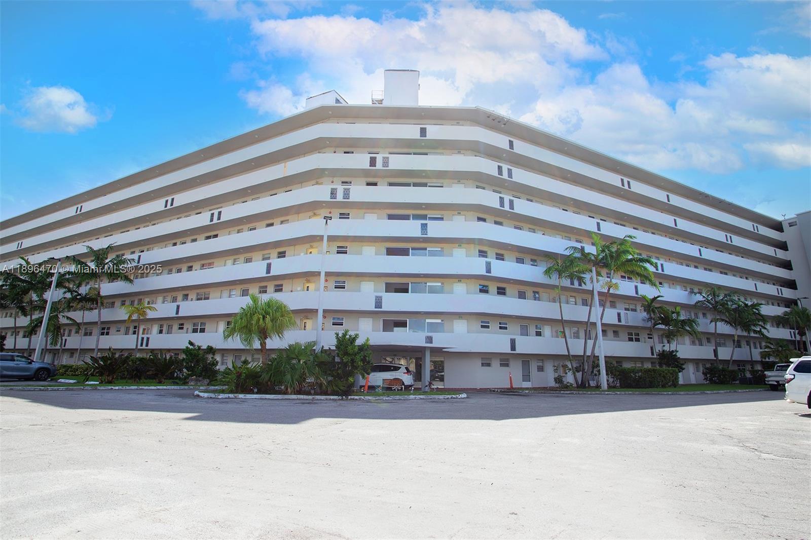 See details 309-2 2 / 2 1317 sq. ft. $ 2025-10-15 0 Photo