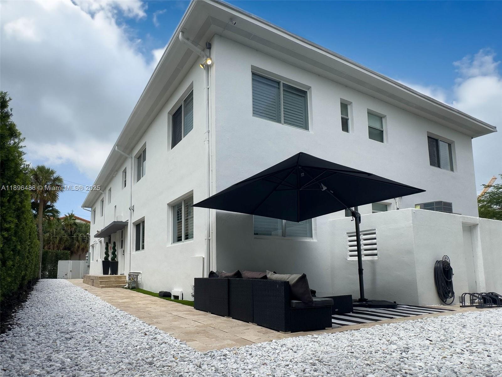 See details / sq. ft. $ 2025-10-15 0 Photo