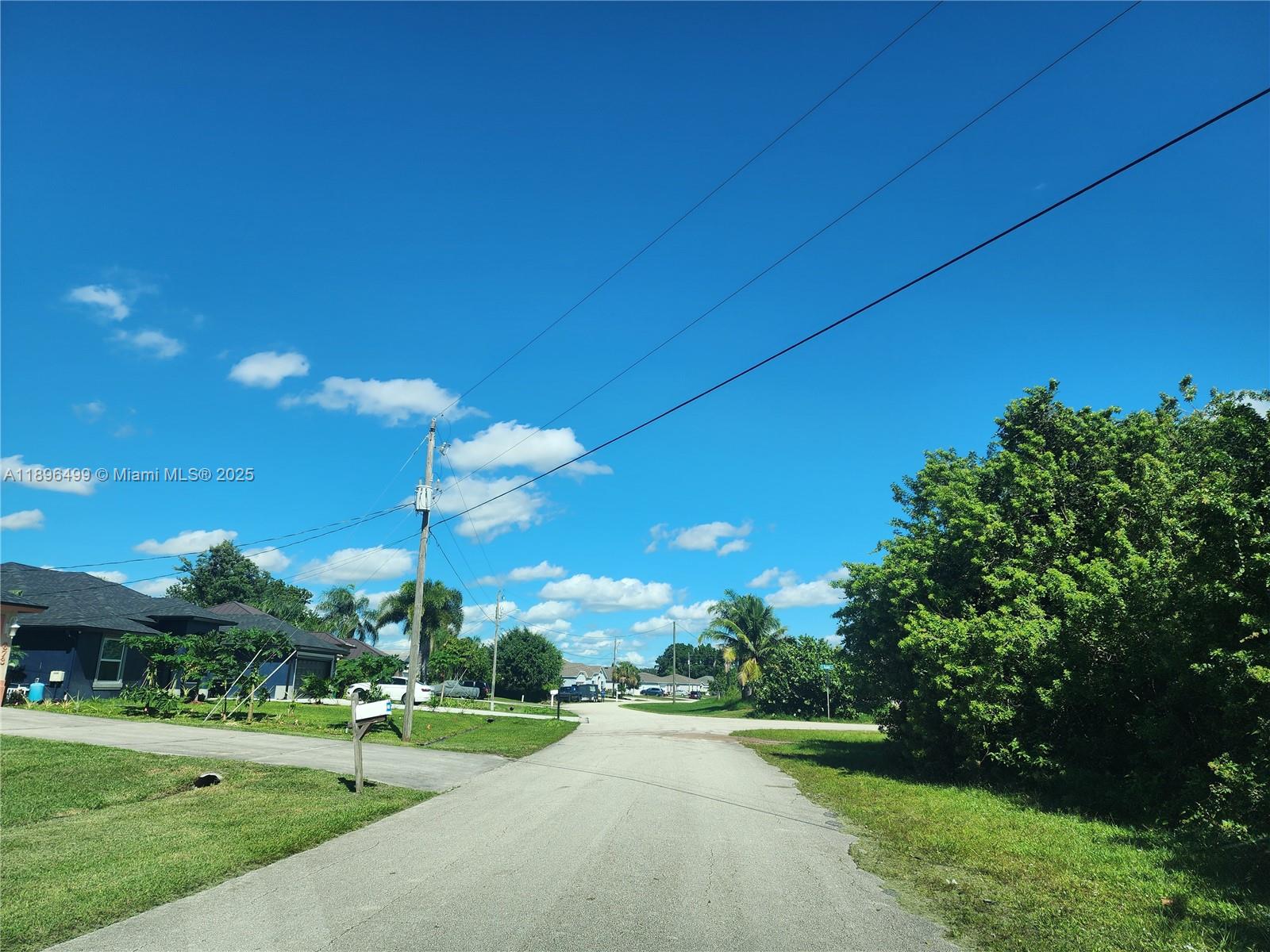 See details / sq. ft. $ 2025-10-15 0 Photo
