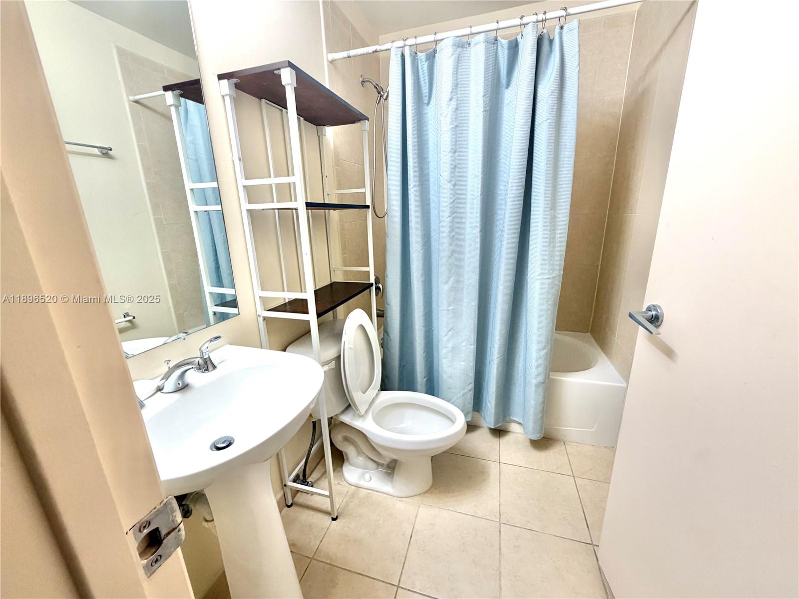 Photo of 3340 190th St  #1002, Aventura, Florida, 33180 - 