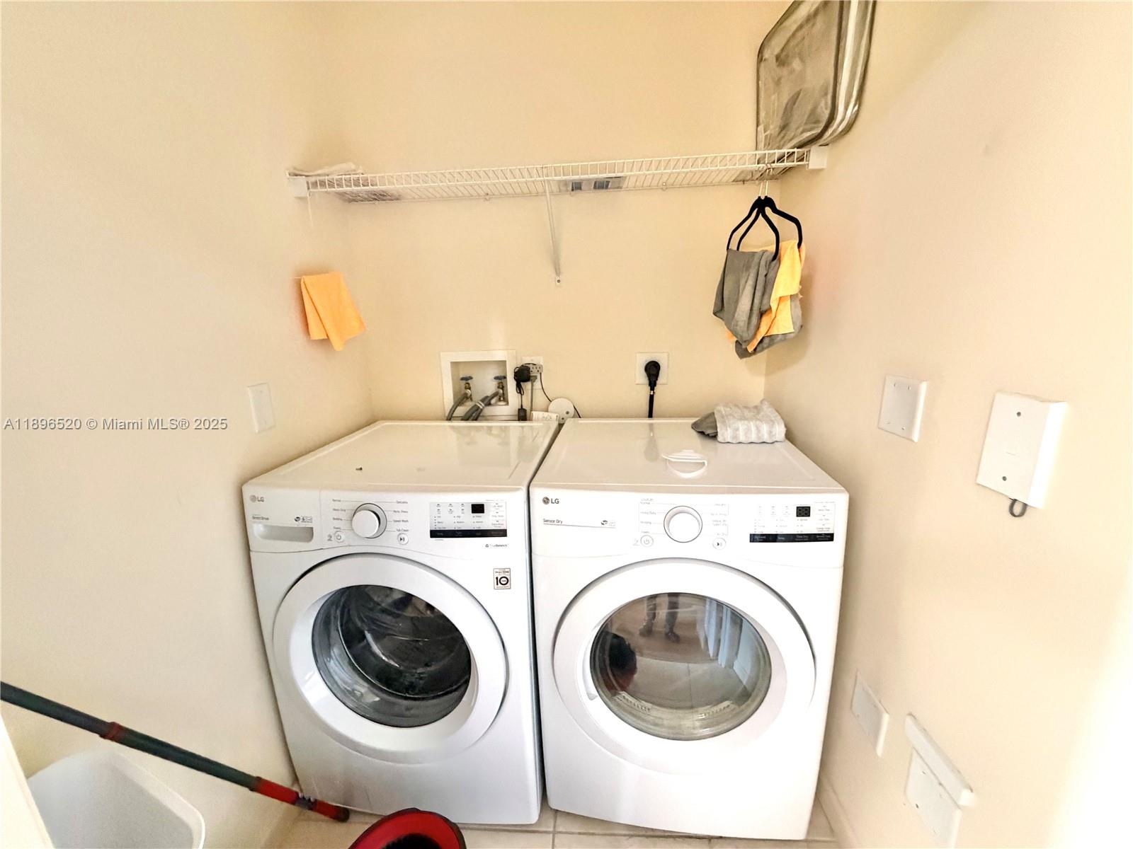 Photo of 3340 190th St  #1002, Aventura, Florida, 33180 - 