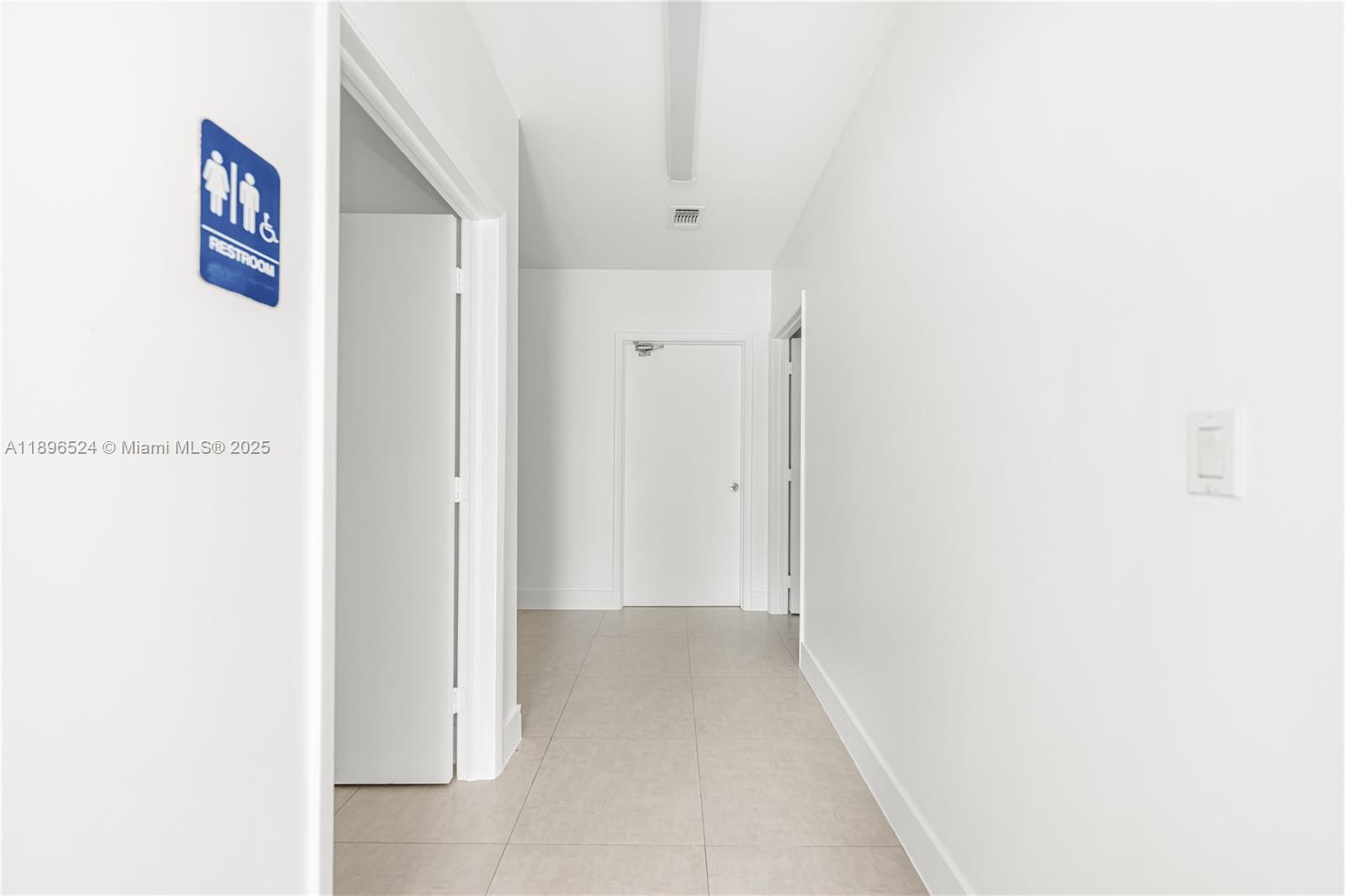 Ver detalles 11477 / sq. ft. $ 2025-10-15 0 foto