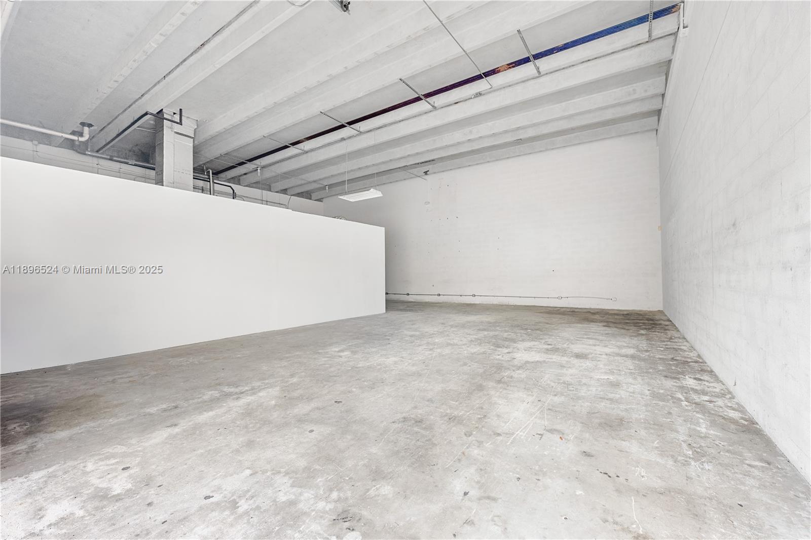 Ver detalles 11477 / sq. ft. $ 2025-10-15 0 foto