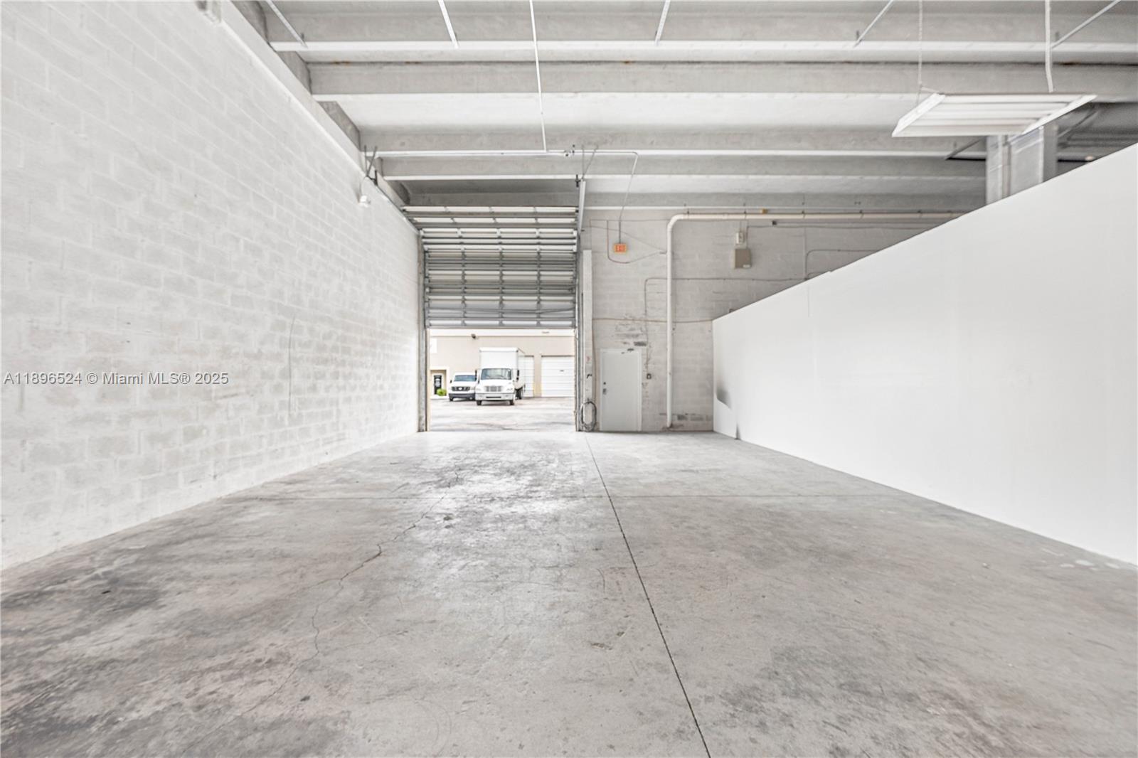 Ver detalles 11477 / sq. ft. $ 2025-10-15 0 foto