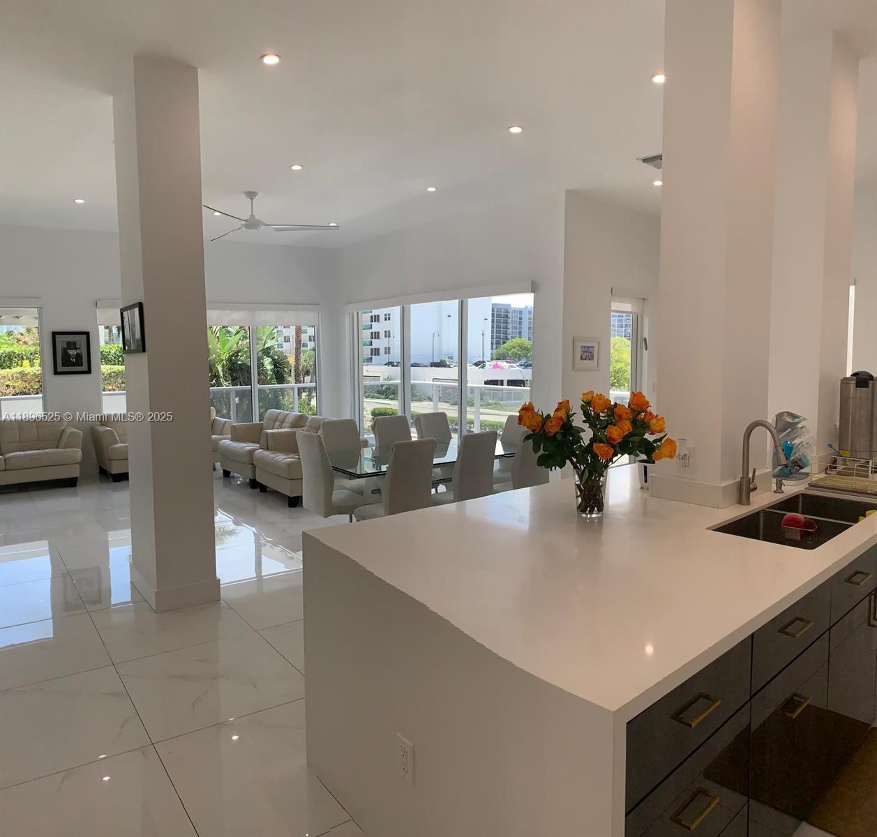 Photo of 2751 Ocean Dr  #208N, Hollywood, Florida, 33019 - 