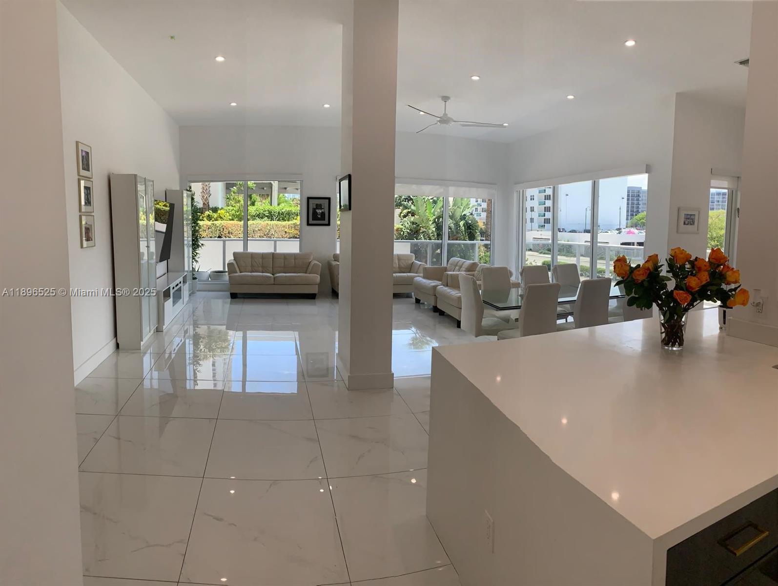 Photo of 2751 Ocean Dr  #208N, Hollywood, Florida, 33019 - 