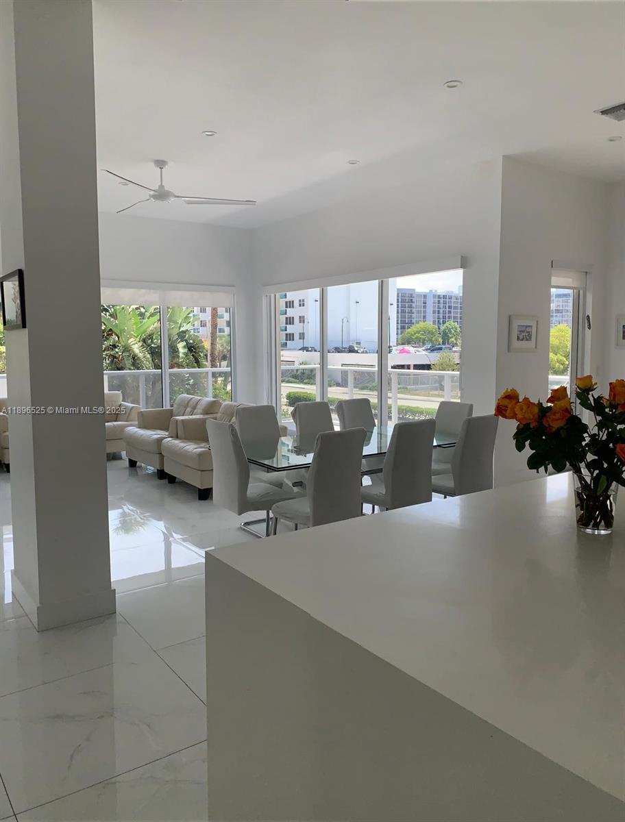 Photo of 2751 Ocean Dr  #208N, Hollywood, Florida, 33019 - 