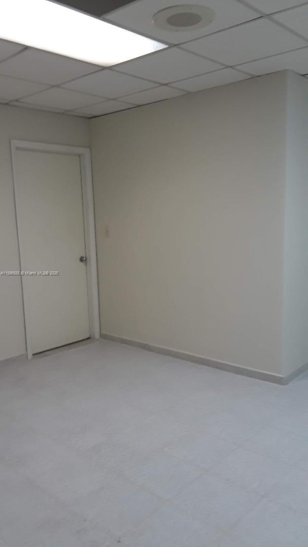 Подробнее 246 / кв.футов $ 2025-10-15 0 Фото