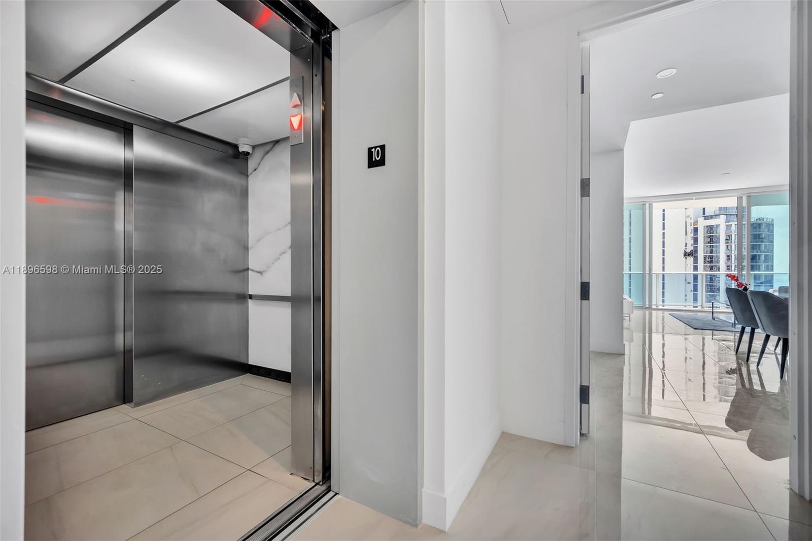 1003 2 / 3 1361 sq. ft. $ 2025-10-15 0 foto