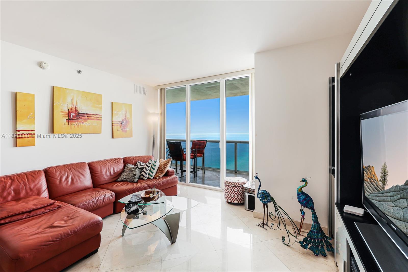 See details 4604 3 / 3 1675 sq. ft. $ 2025-10-15 0 Photo