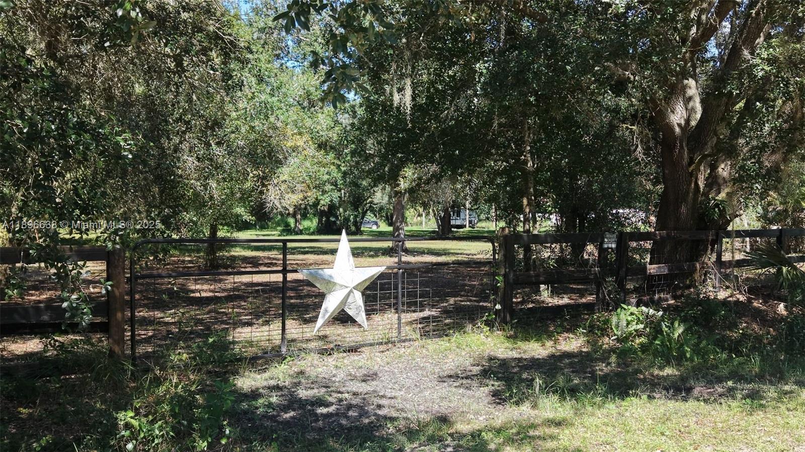 See details / sq. ft. $ 2025-10-15 0 Photo
