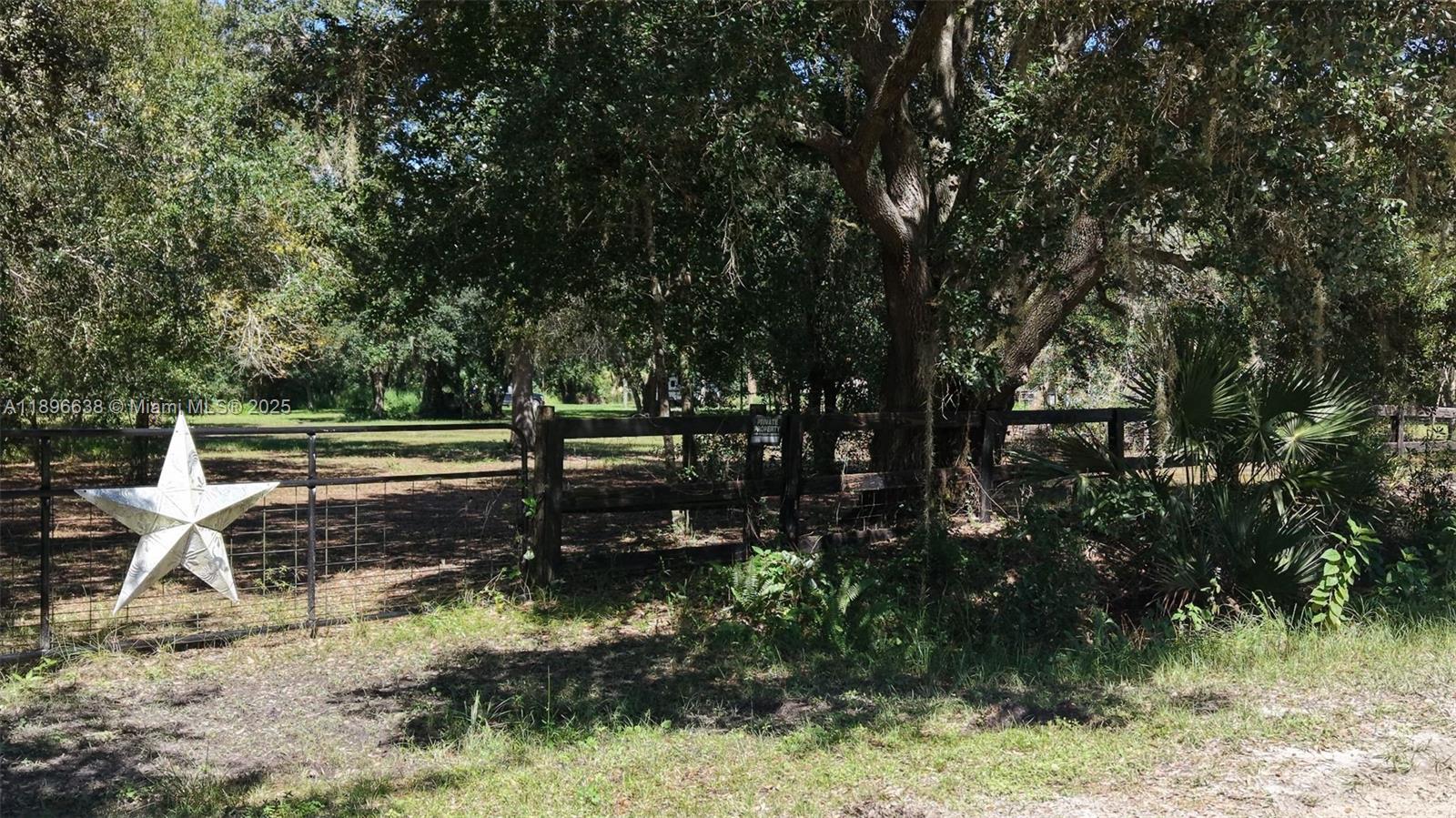 See details / sq. ft. $ 2025-10-15 0 Photo