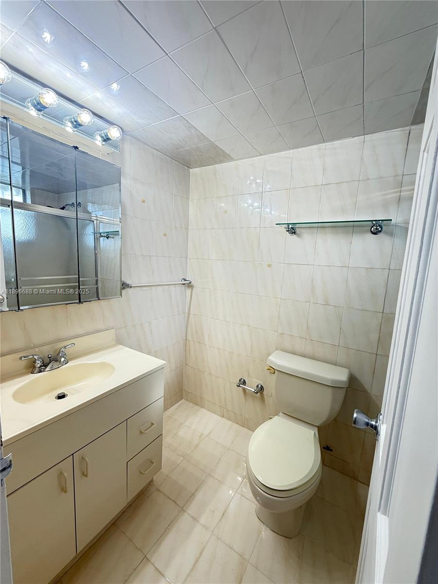 See details 5F 1 / 1 791 sq. ft. $ 2025-10-15 0 Photo