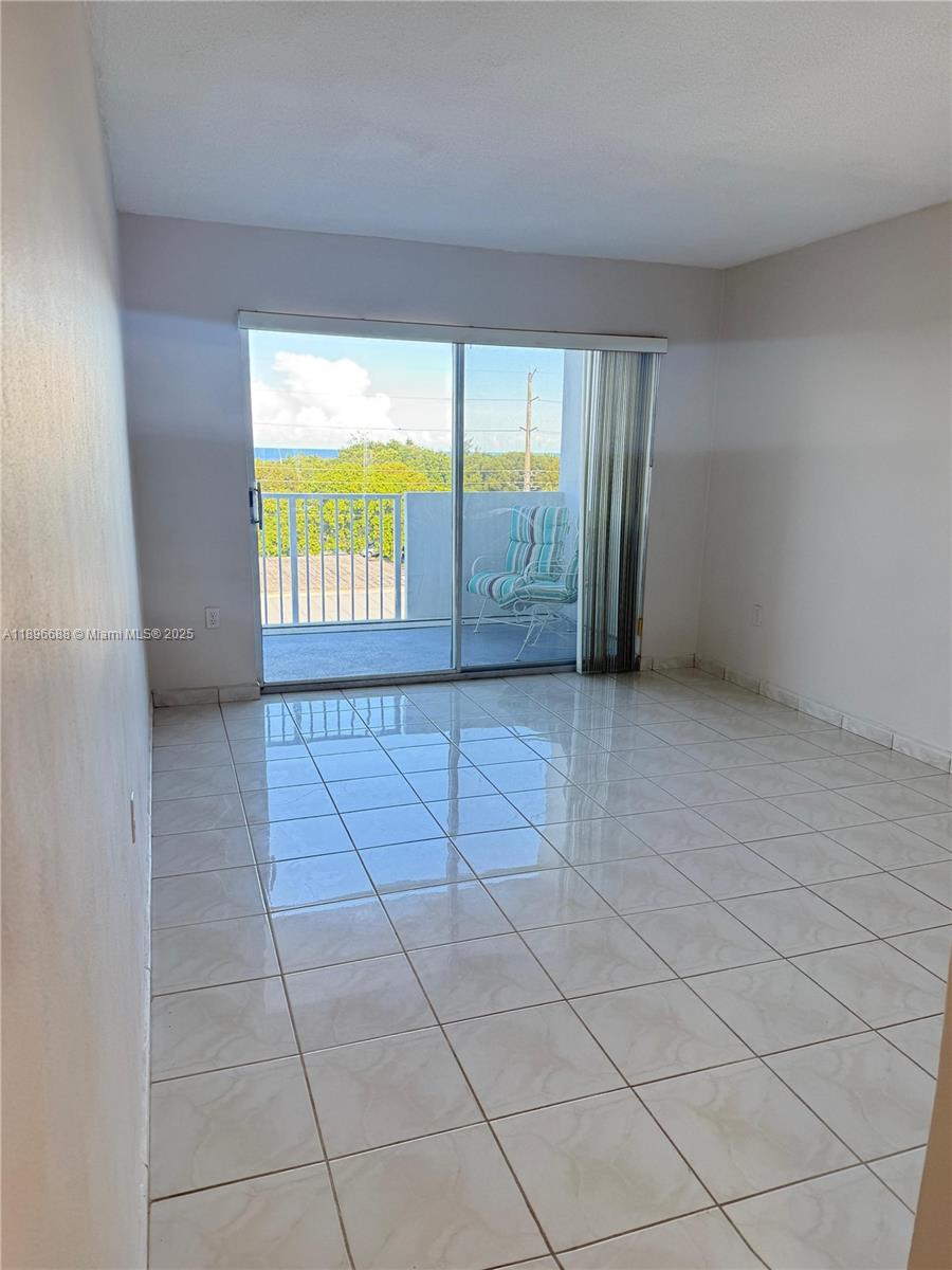 5F 1 / 1 791 sq. ft. $ 2025-10-15 0 Photo