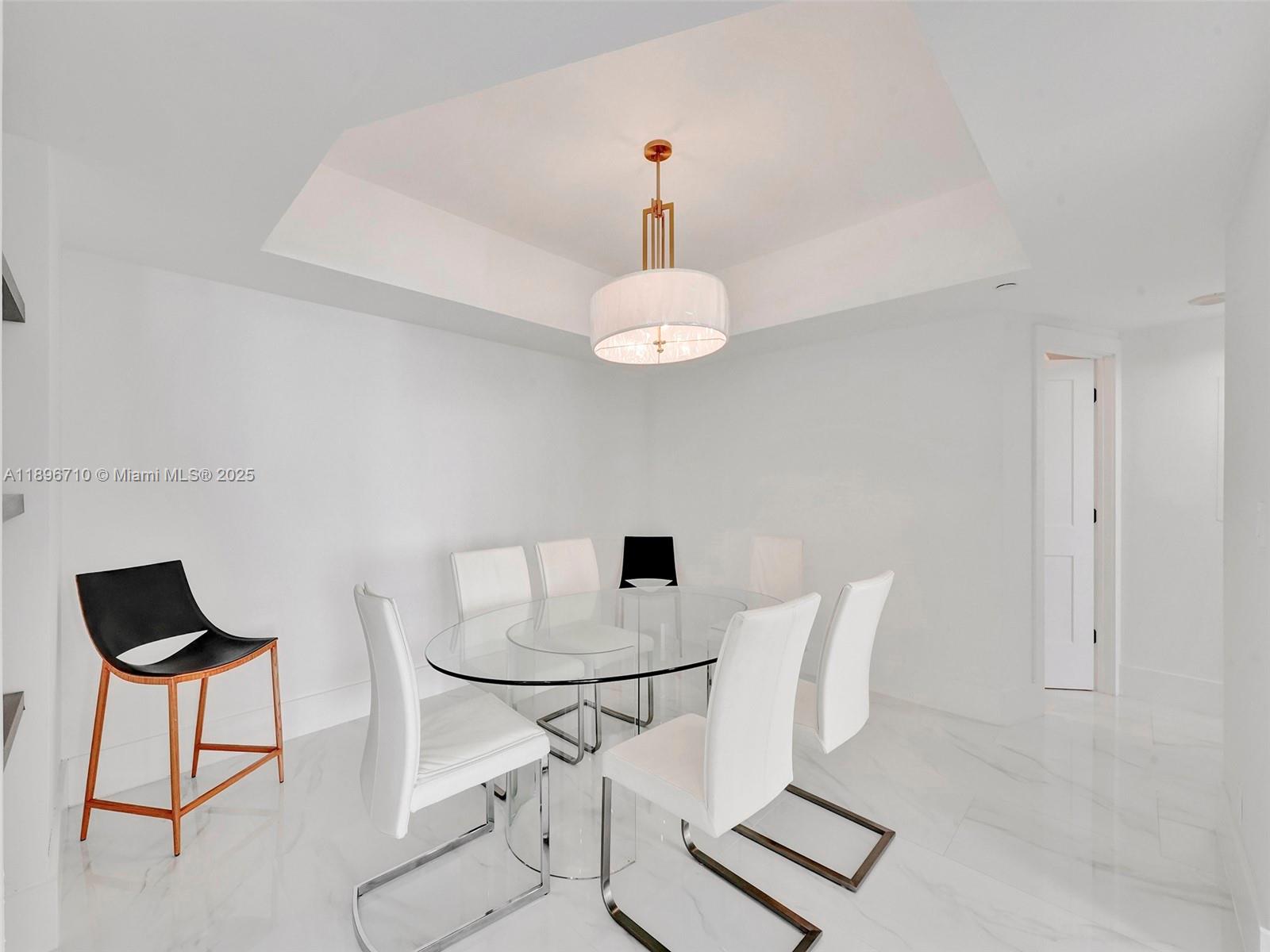 Photo of 20281 Country Club Dr  #2109, Aventura, Florida, 33180 - 