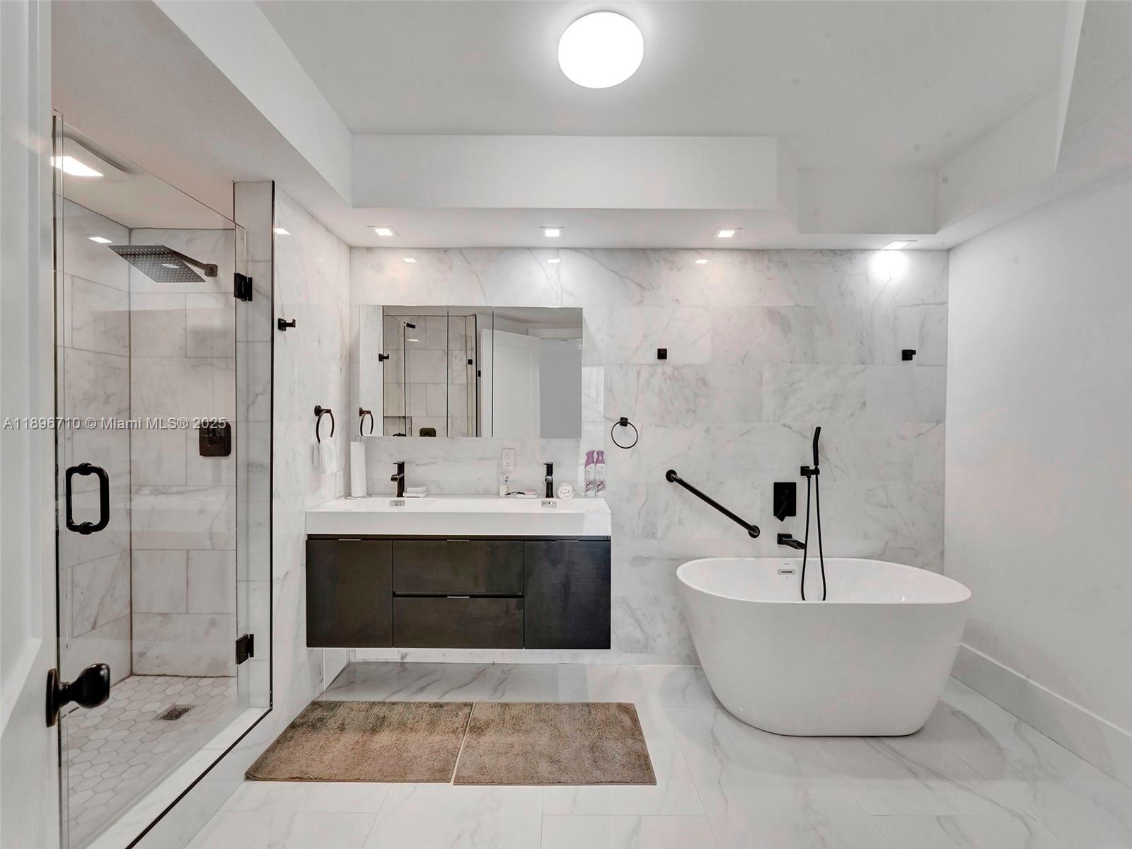 Photo of 20281 Country Club Dr  #2109, Aventura, Florida, 33180 - 