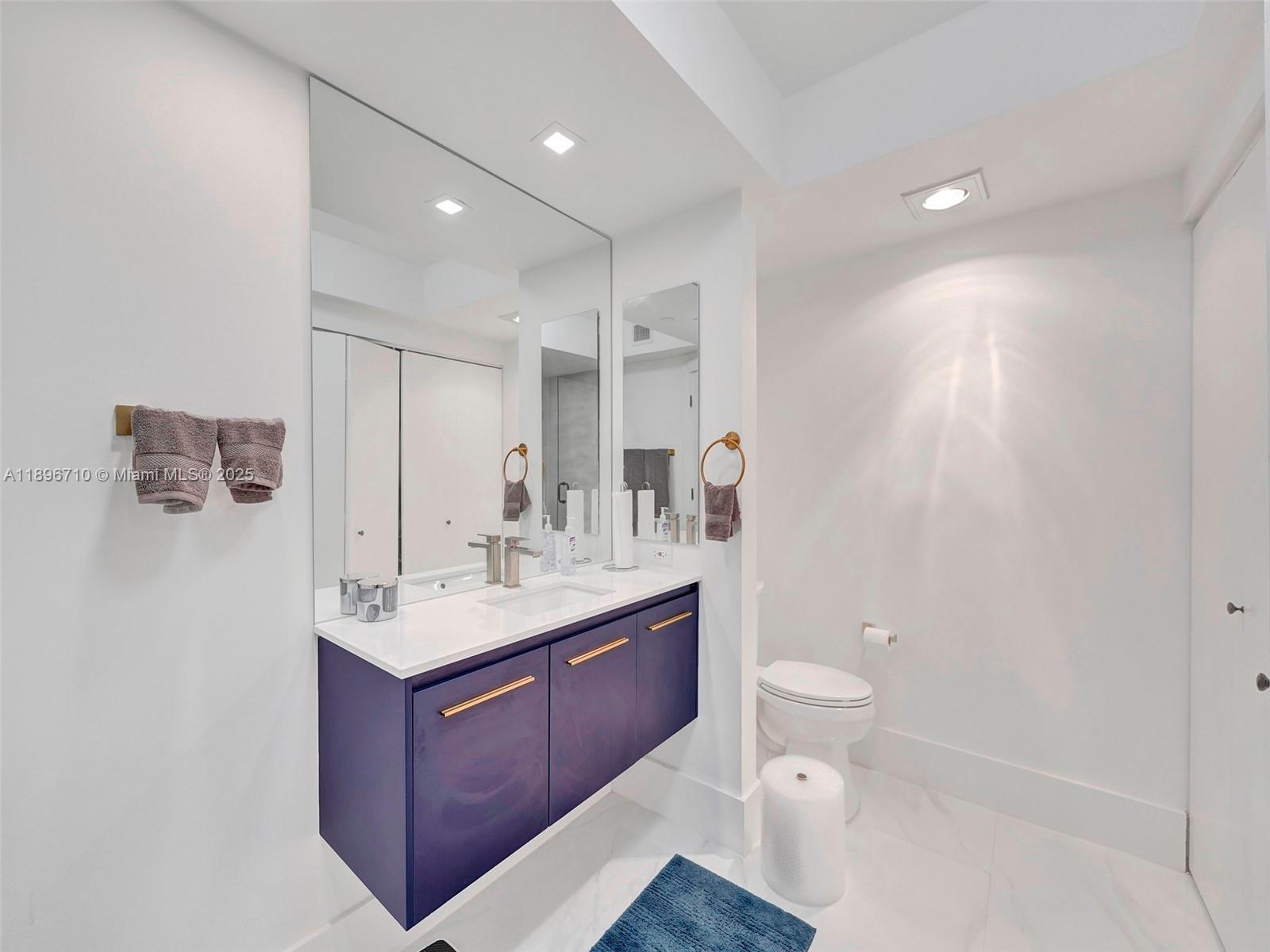 Photo of 20281 Country Club Dr  #2109, Aventura, Florida, 33180 - 