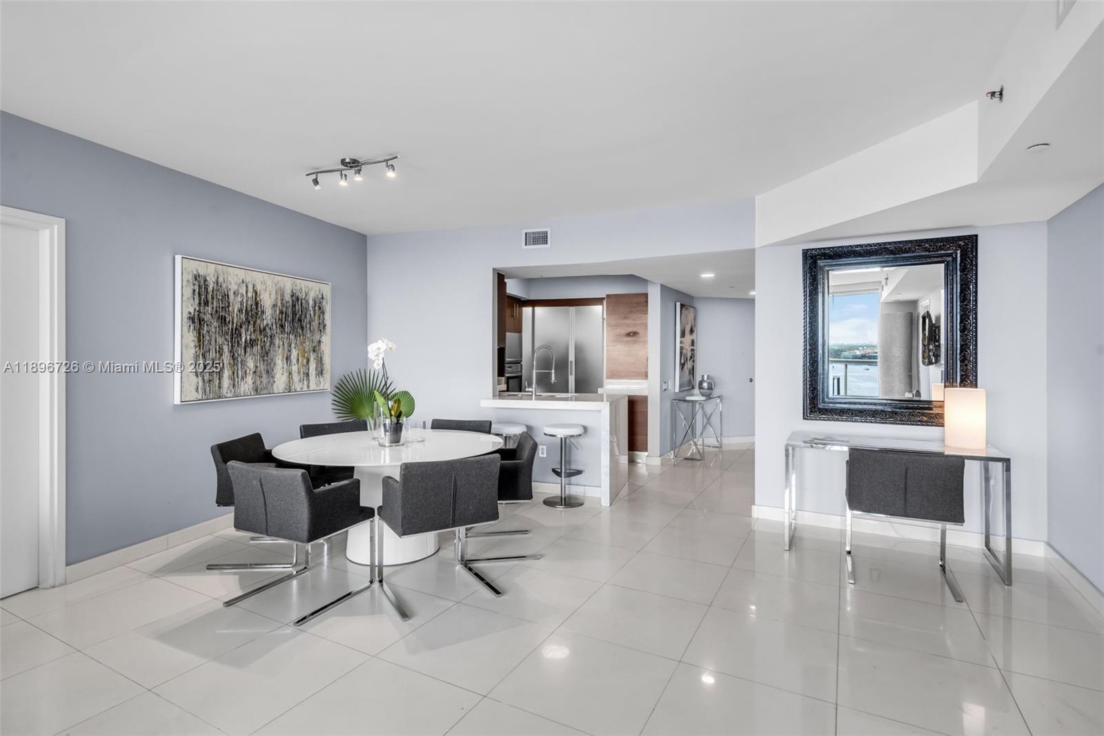 Photo of 450 Alton Rd #1205, Miami Beach, Florida, 33139 -