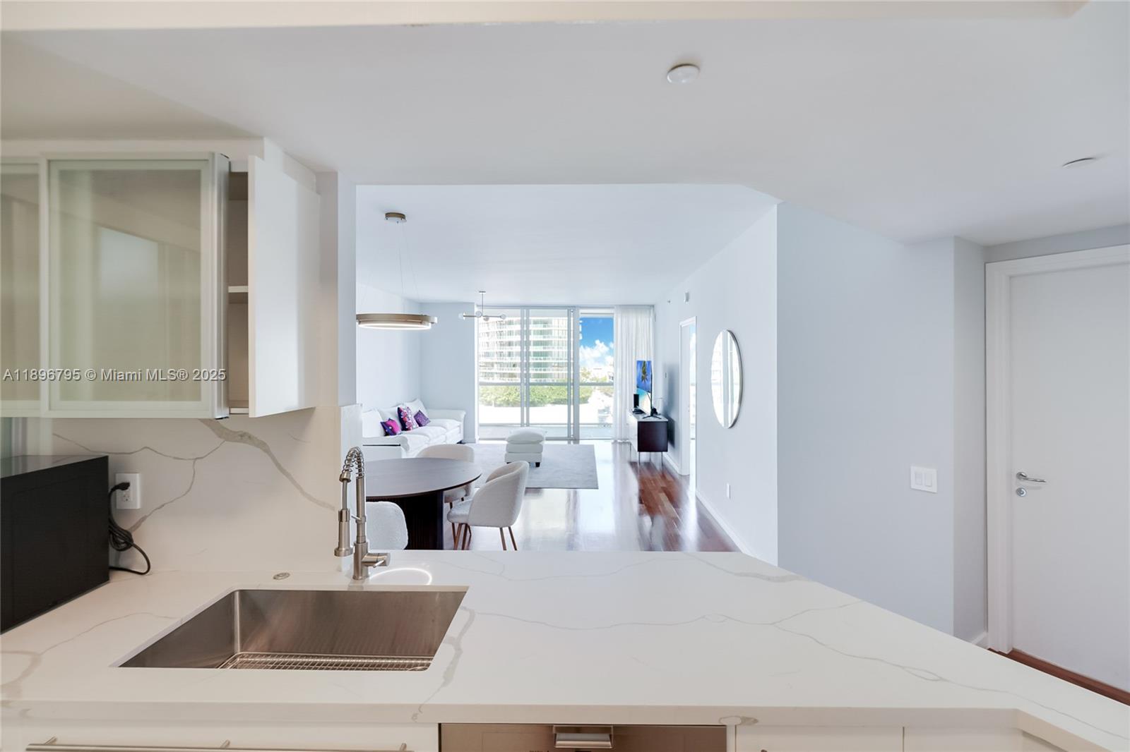 Photo of 450 Alton Rd  #906, Miami Beach, Florida, 33139 - 