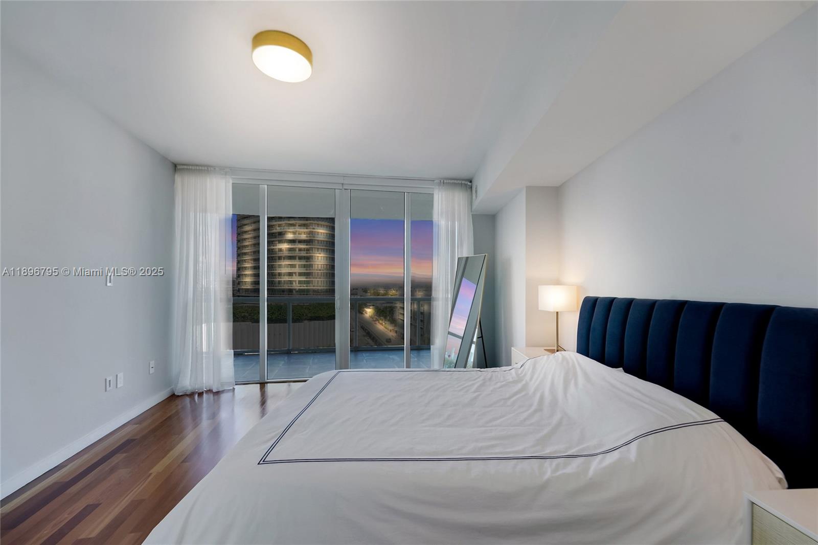 Photo of 450 Alton Rd  #906, Miami Beach, Florida, 33139 - 