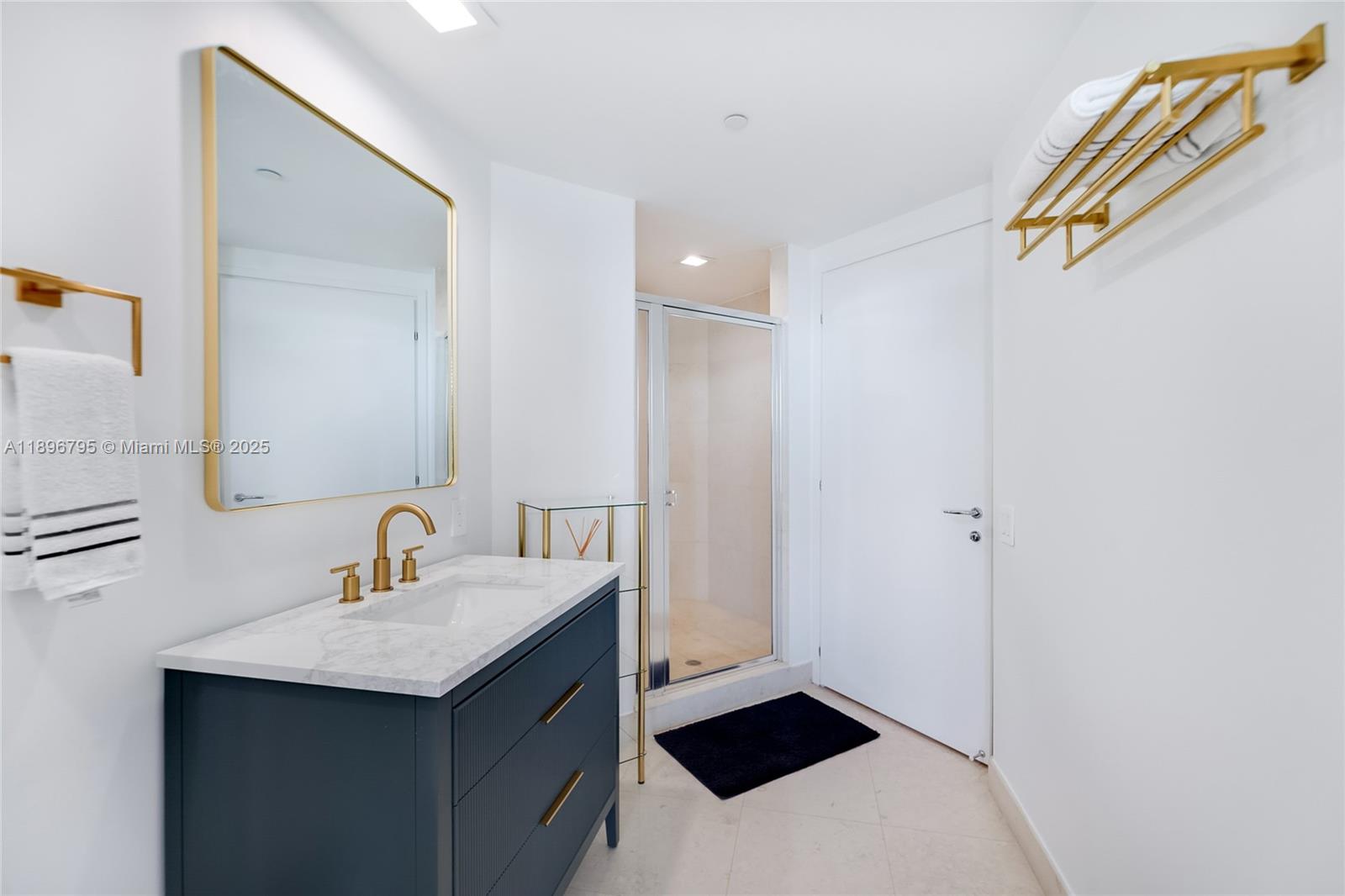 Photo of 450 Alton Rd  #906, Miami Beach, Florida, 33139 - 