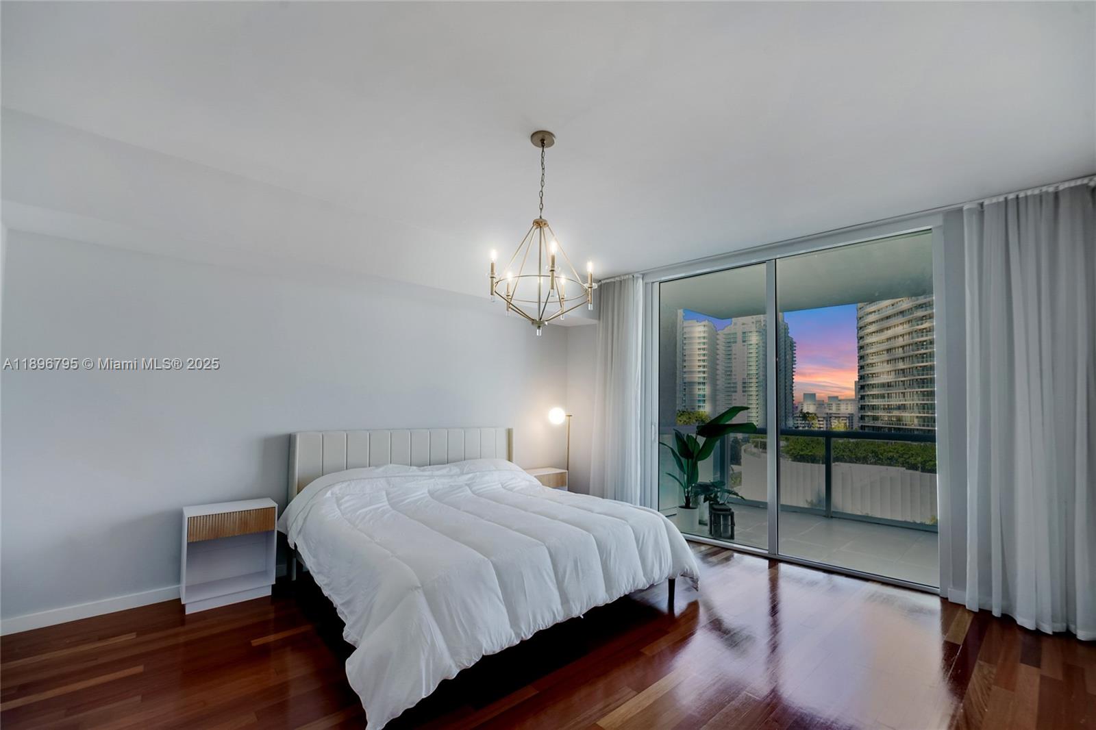 Photo of 450 Alton Rd  #906, Miami Beach, Florida, 33139 - 