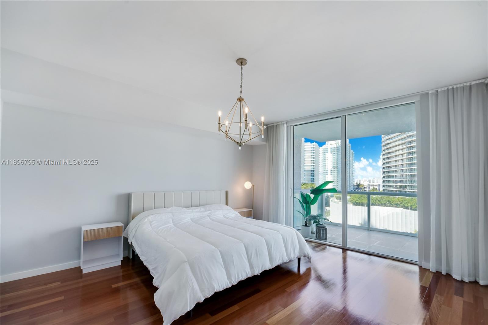 Photo of 450 Alton Rd  #906, Miami Beach, Florida, 33139 - 