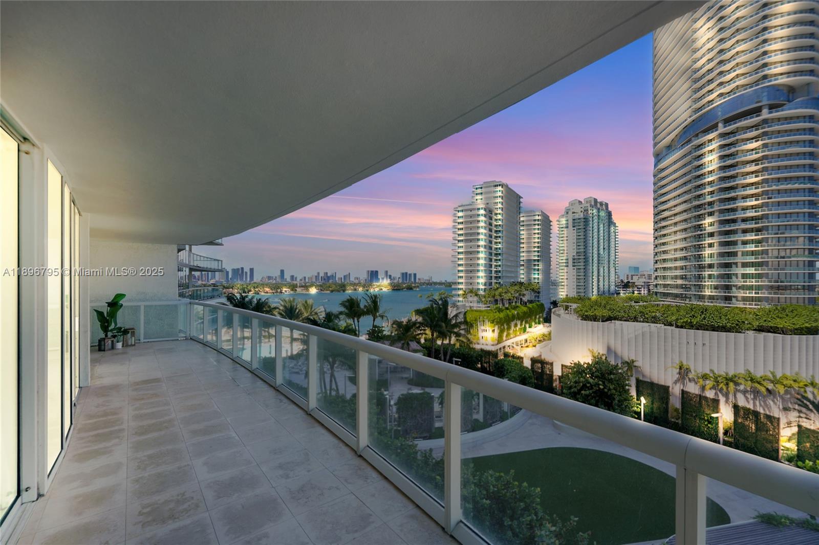 Photo of 450 Alton Rd  #906, Miami Beach, Florida, 33139 - 