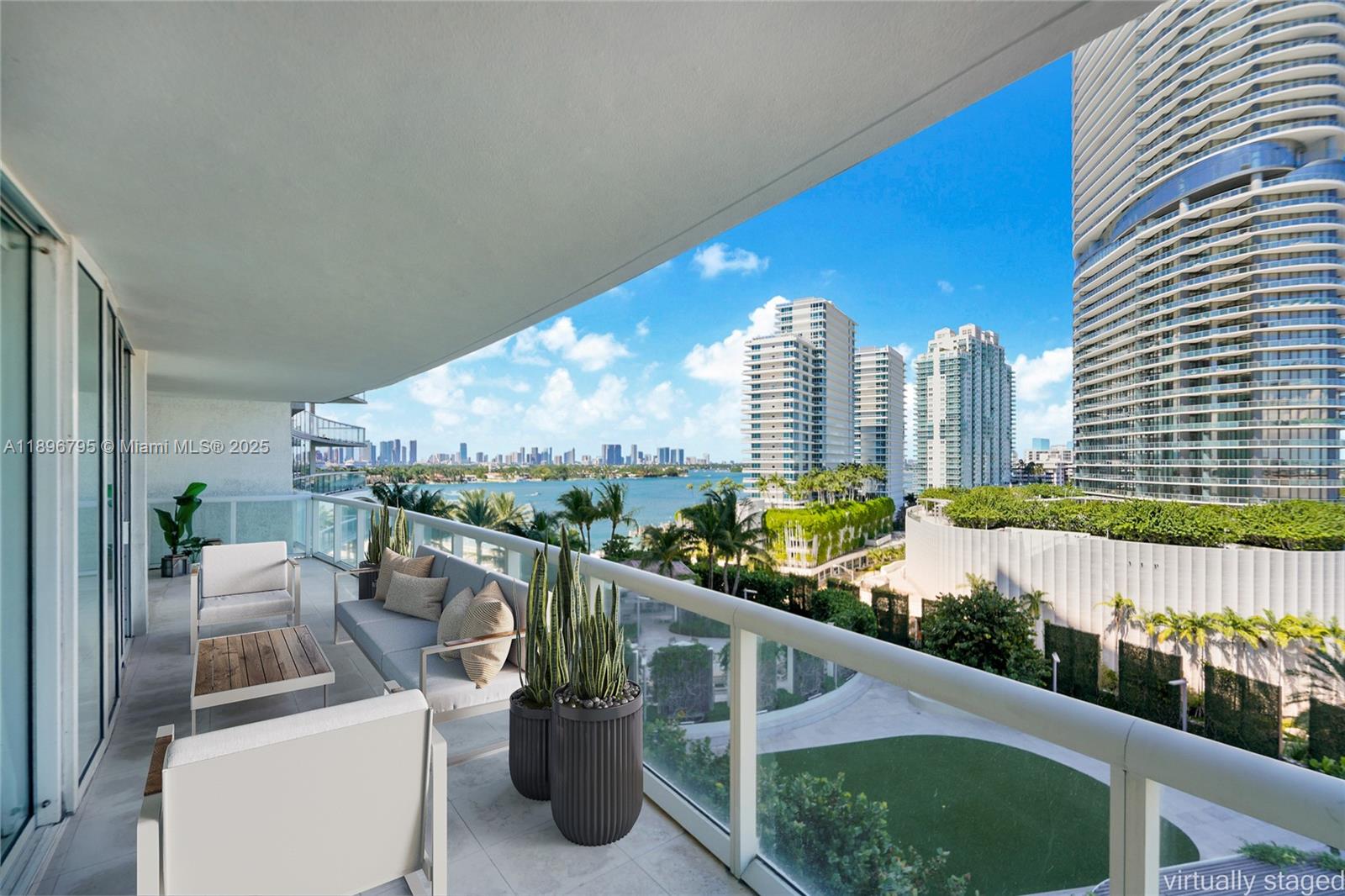 Photo of 450 Alton Rd  #906, Miami Beach, Florida, 33139 - Virtual Photo