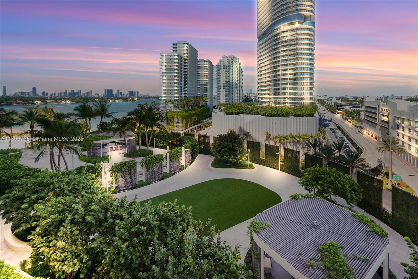 Photo of 450 Alton Rd  #906, Miami Beach, Florida, 33139 - 