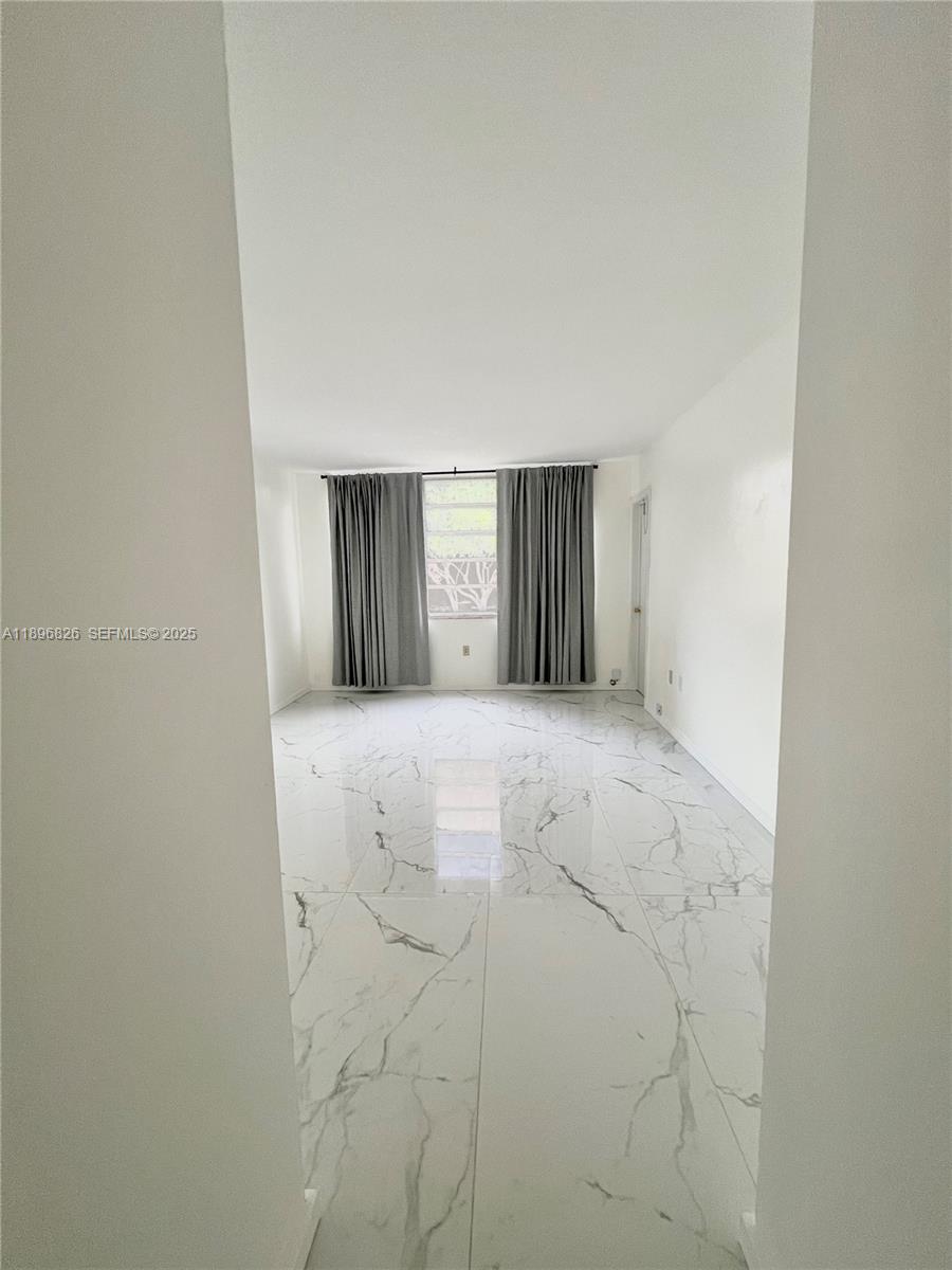 307-3 1 / 1 909 sq. ft. $ 2026-01-08 0 Photo