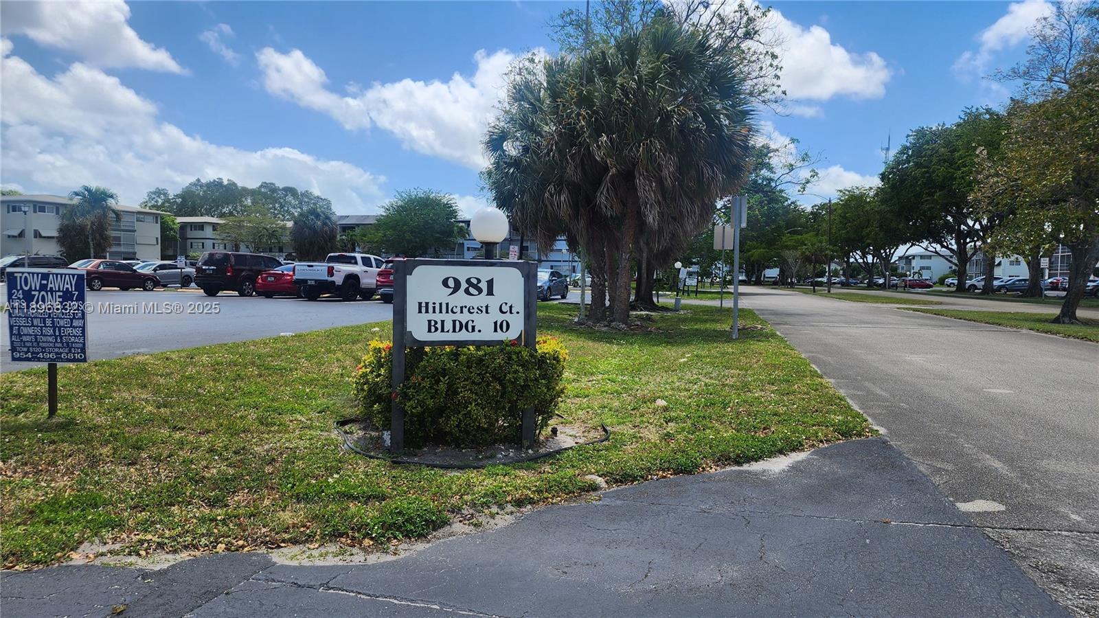 See details 114 2 / 2 899 sq. ft. $ 2025-10-15 0 Photo