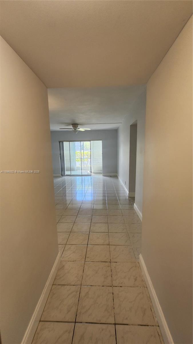 See details 114 2 / 2 899 sq. ft. $ 2025-10-15 0 Photo