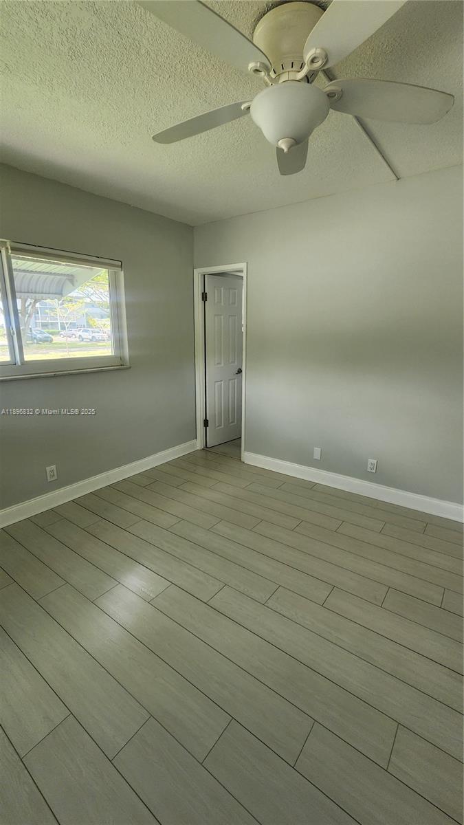 See details 114 2 / 2 899 sq. ft. $ 2025-10-15 0 Photo