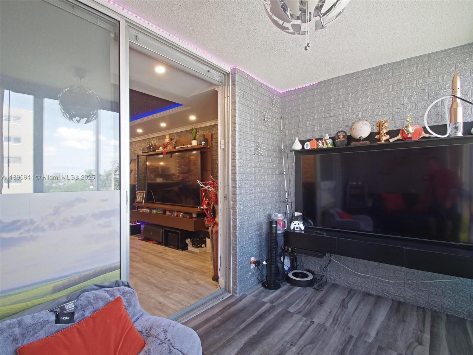 Photo of 420 12th Ave  #401, Hallandale Beach, Florida, 33009 - 