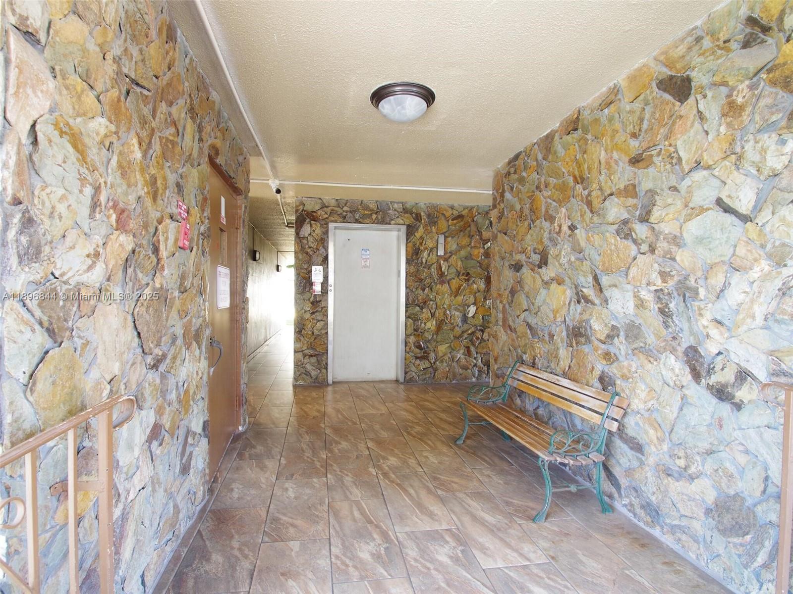 Photo of 420 12th Ave #401, Hallandale Beach, Florida, 33009 -