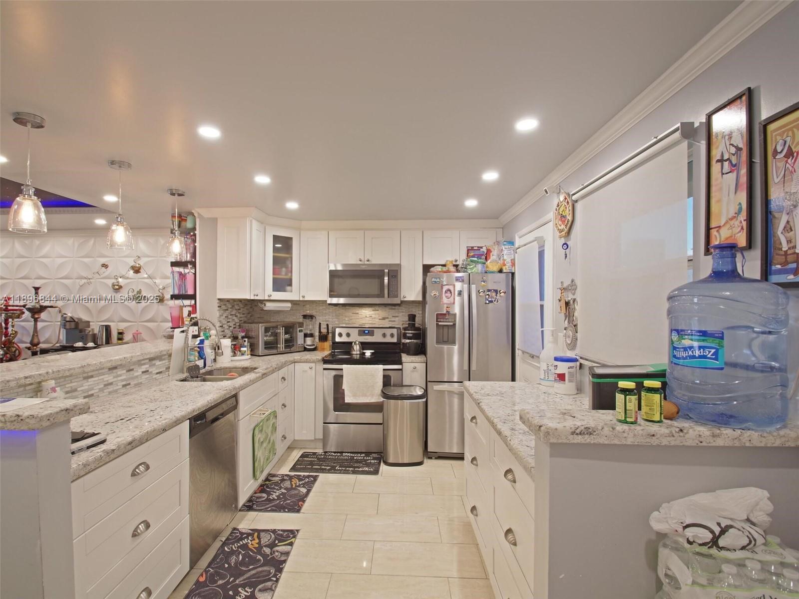 Photo of 420 12th Ave  #401, Hallandale Beach, Florida, 33009 - 