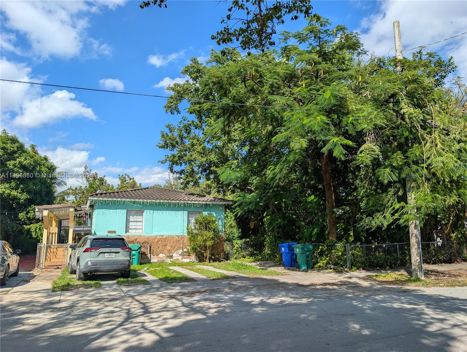 See details / sq. ft. $ 2025-10-15 0 Photo