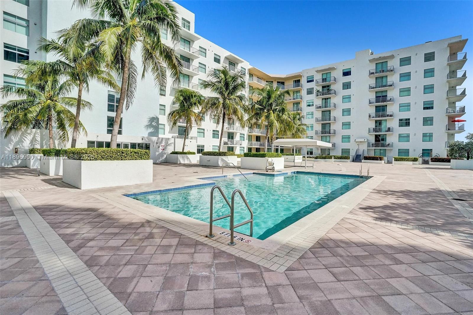 See details 803 2 / 2 1220 sq. ft. $ 2025-10-15 0 Photo