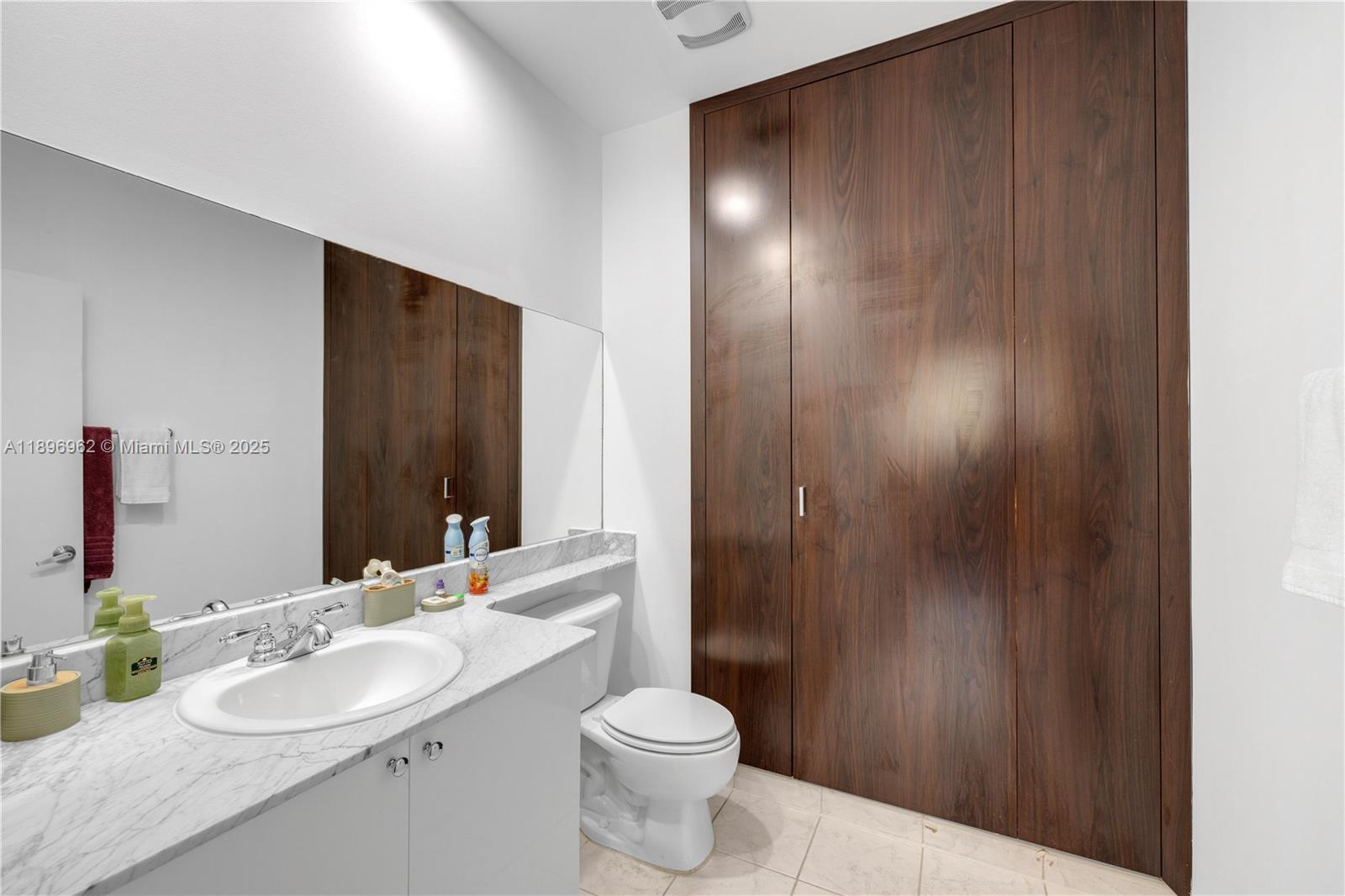 Photo of 2775 187th St  #120, Aventura, Florida, 33180 - 