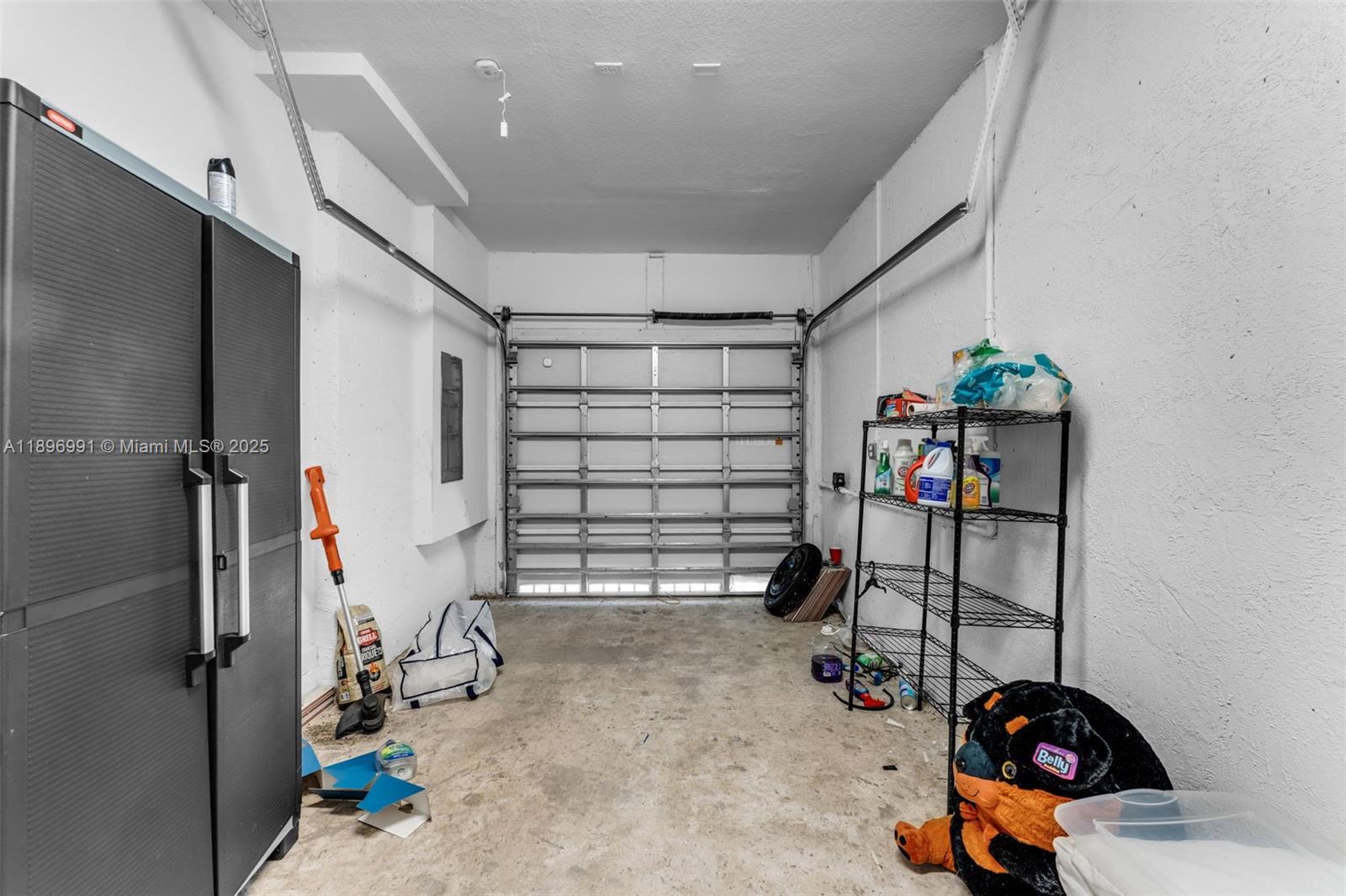 See details 2659 3 / 3 1695 sq. ft. $ 2025-11-07 0 Photo