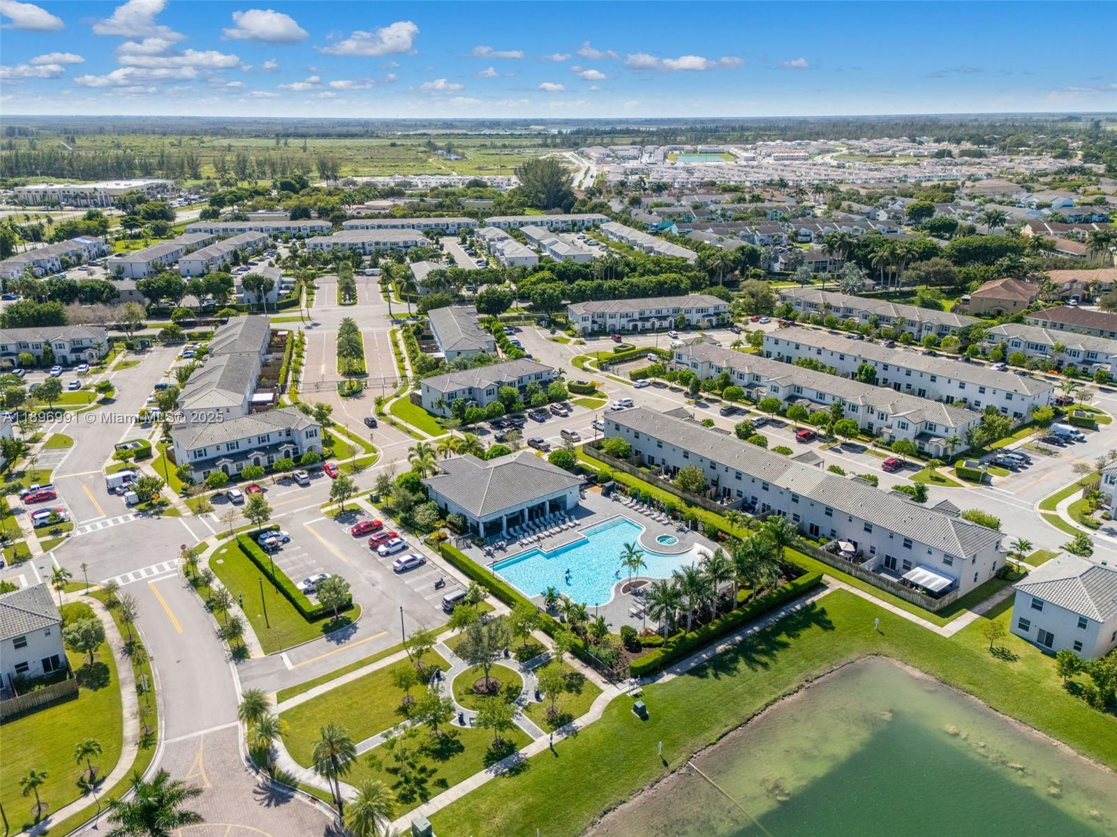 See details 2659 3 / 3 1695 sq. ft. $ 2025-11-07 0 Photo