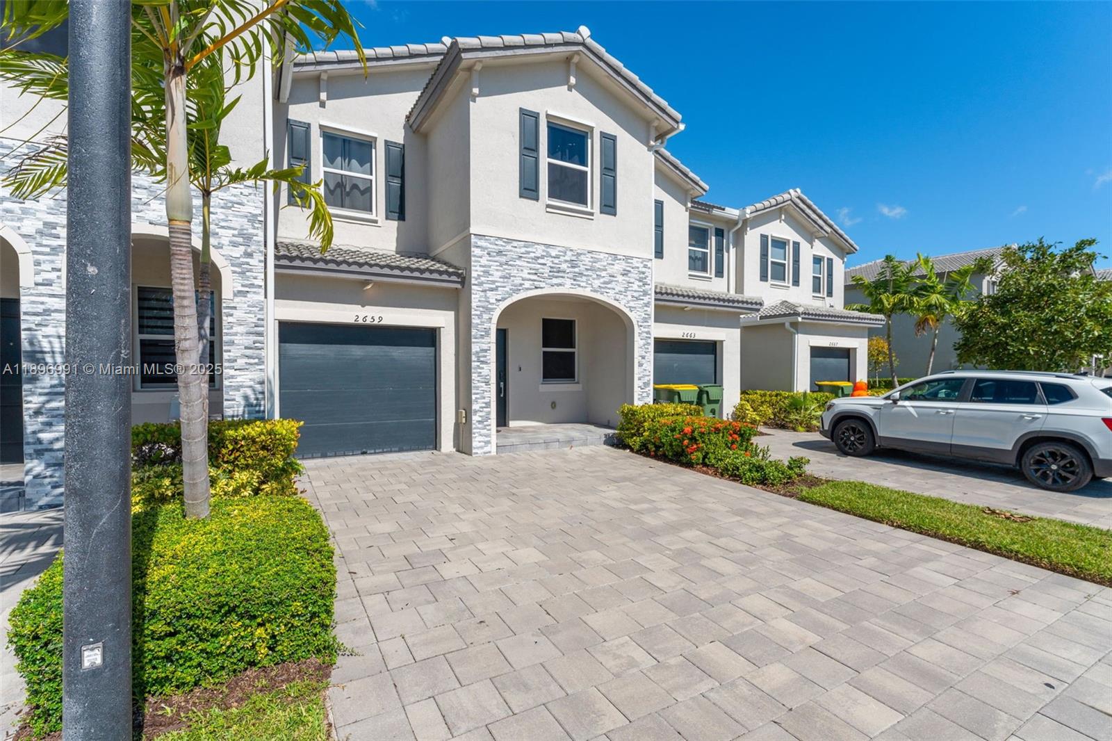 See details 2659 3 / 3 1695 sq. ft. $ 2025-11-07 0 Photo