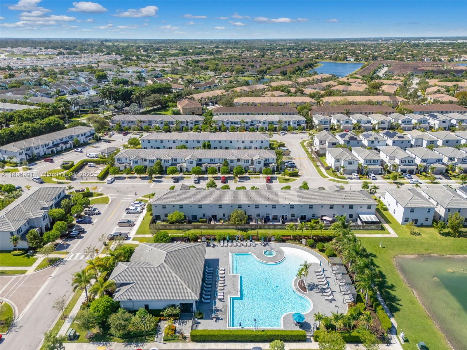 See details 2659 3 / 3 1695 sq. ft. $ 2025-11-07 0 Photo