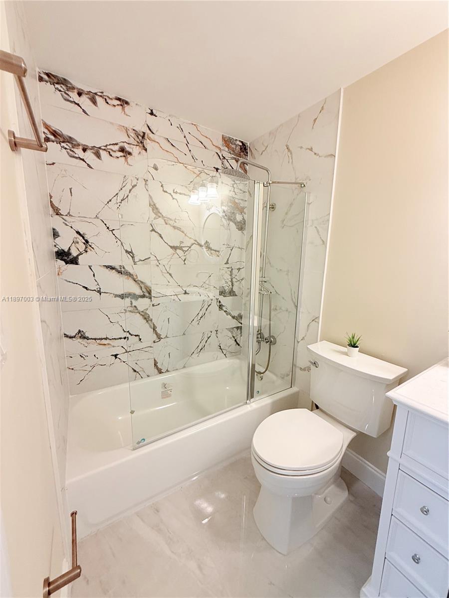 See details / 2022 sq. ft. $ 2025-10-15 0 Photo