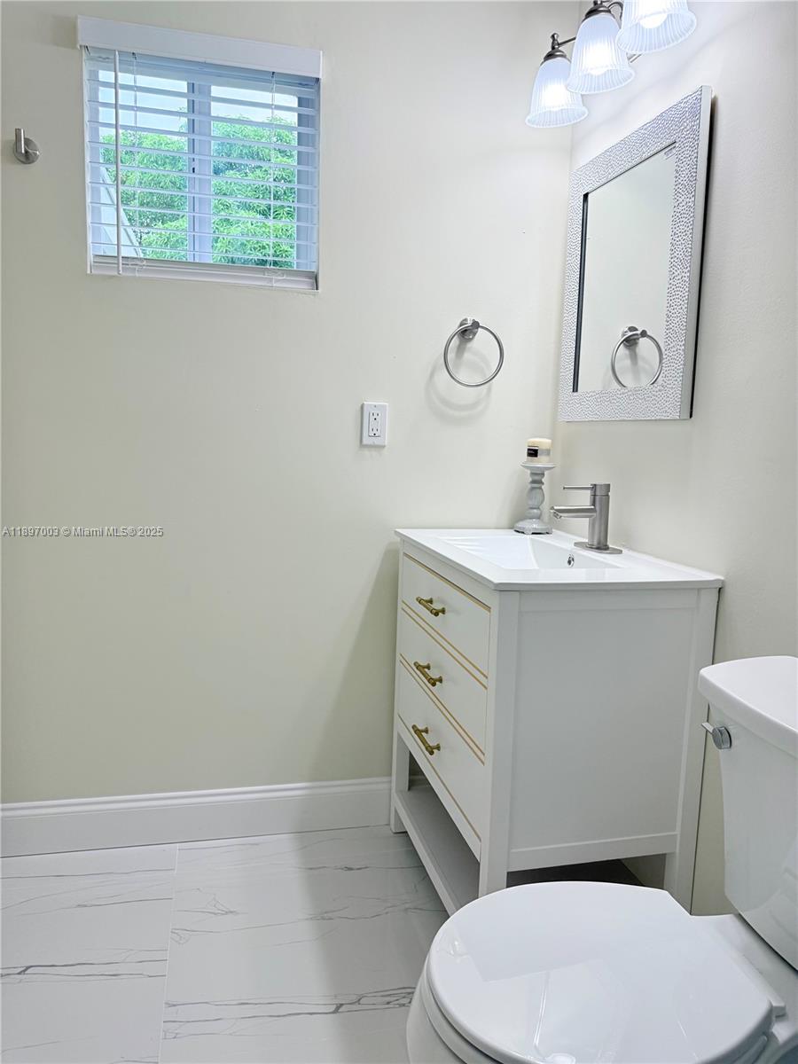 See details / 2022 sq. ft. $ 2025-10-15 0 Photo