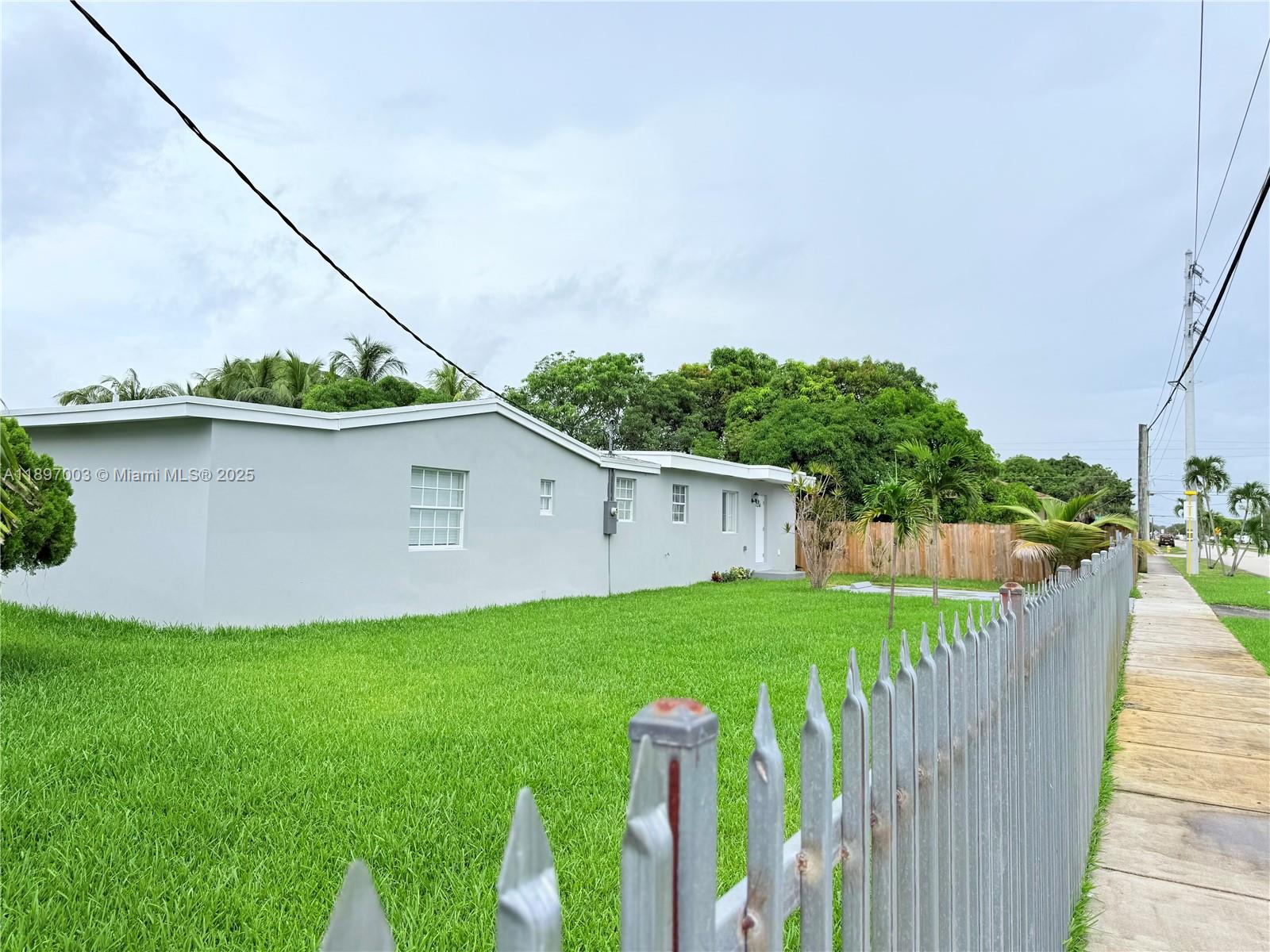 See details / 2022 sq. ft. $ 2025-10-15 0 Photo