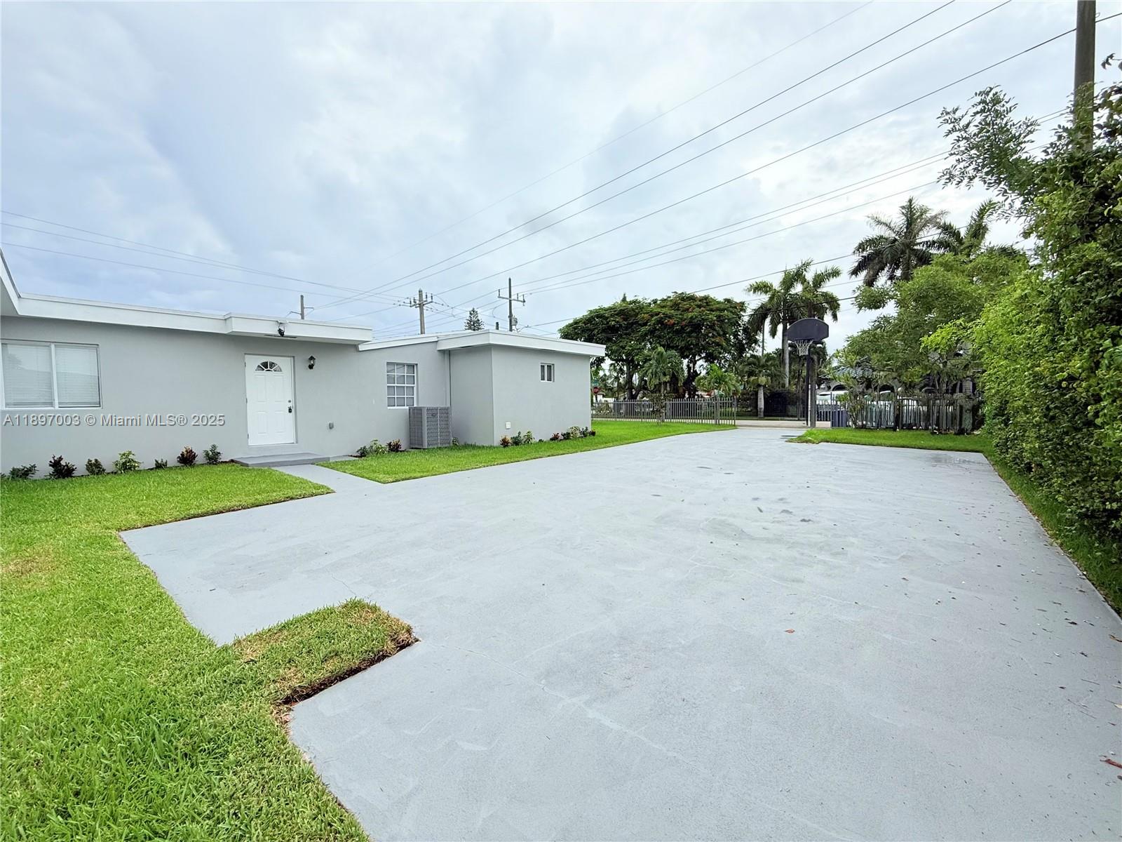 See details / 2022 sq. ft. $ 2025-10-15 0 Photo