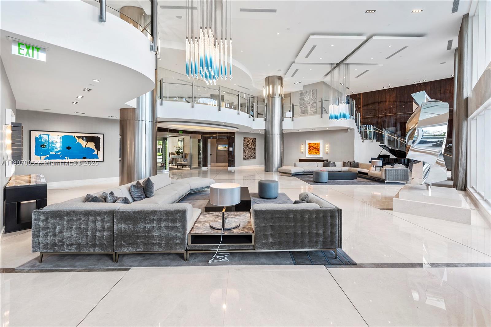 See details 2507 3 / 4 2840 sq. ft. $ 2025-10-15 0 Photo