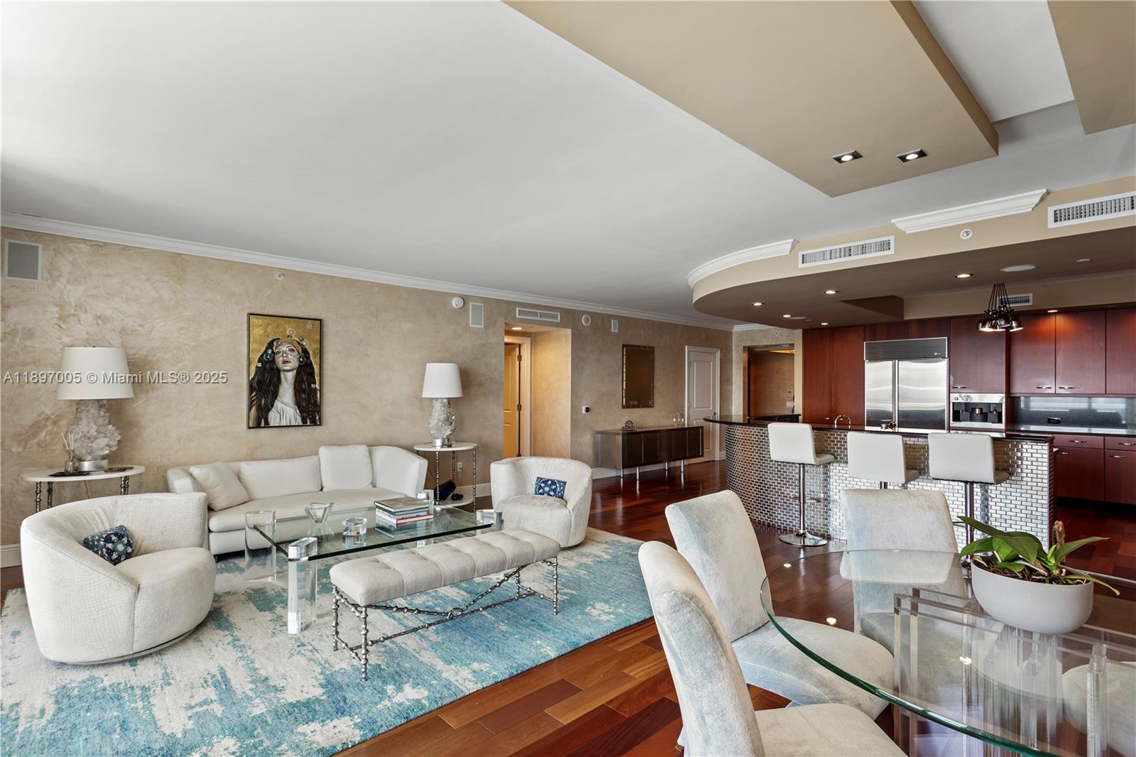 See details 2507 3 / 4 2840 sq. ft. $ 2025-10-15 0 Photo